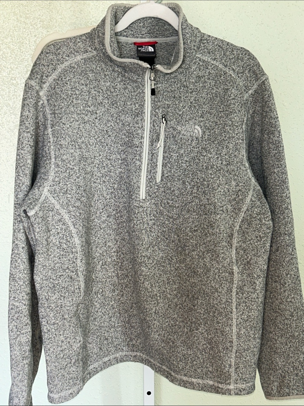The North Face Men’s Heather Gray Zip-Up Fleece Pullover